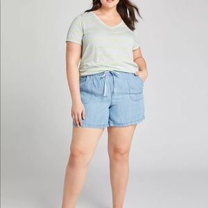 Pull on shorts chambray